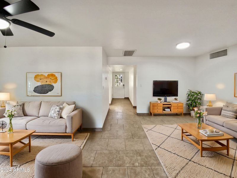 1713 S Farmer Ave, Tempe, AZ 85281