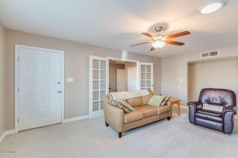 1713 W Harmont Dr, Phoenix, AZ 85021