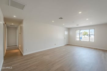 1713 Wesleyan Dr, Tempe, AZ 85282