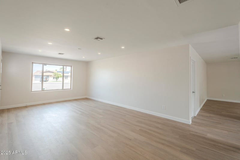 1713 Wesleyan Dr, Tempe, AZ 85282