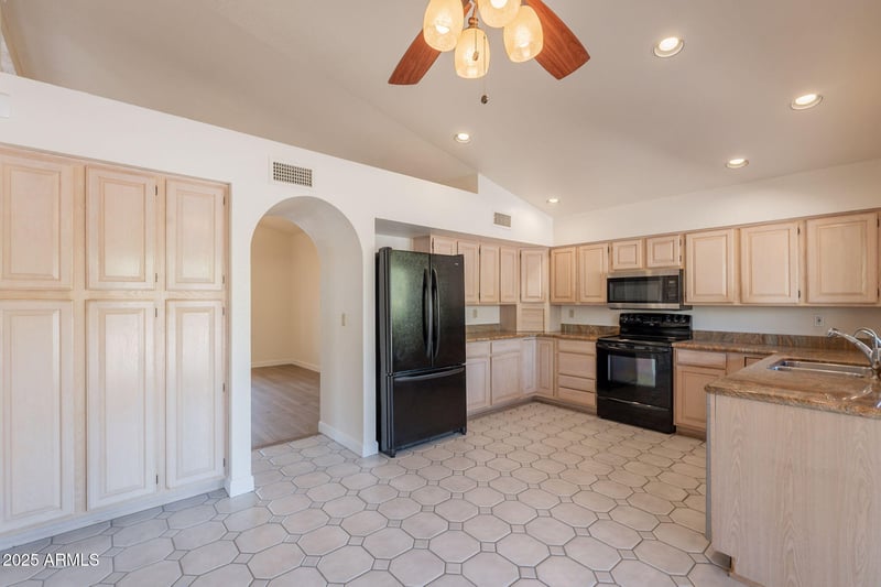 17134 Parlin Dr, Fountain Hills, AZ 85268