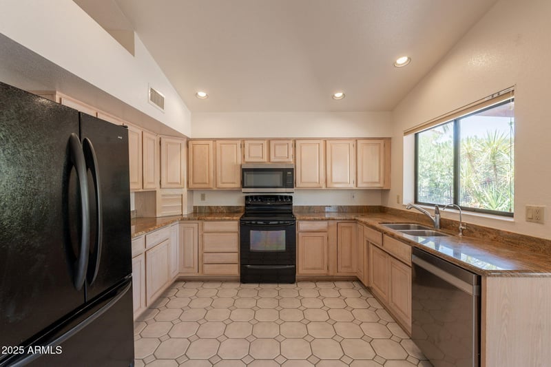 17134 Parlin Dr, Fountain Hills, AZ 85268