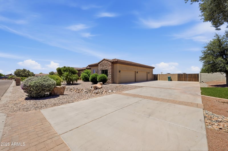 17138 Sunnydale Dr, Queen Creek, AZ 85142