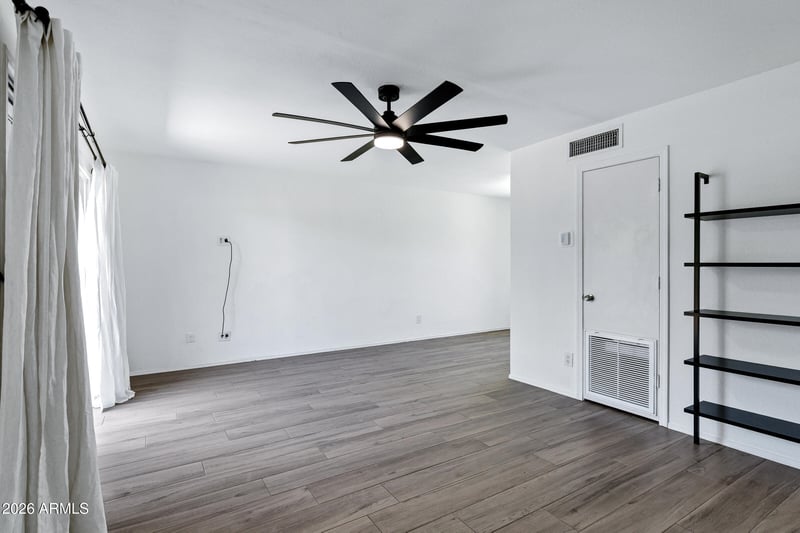 1714 Village Way, Tempe, AZ 85282