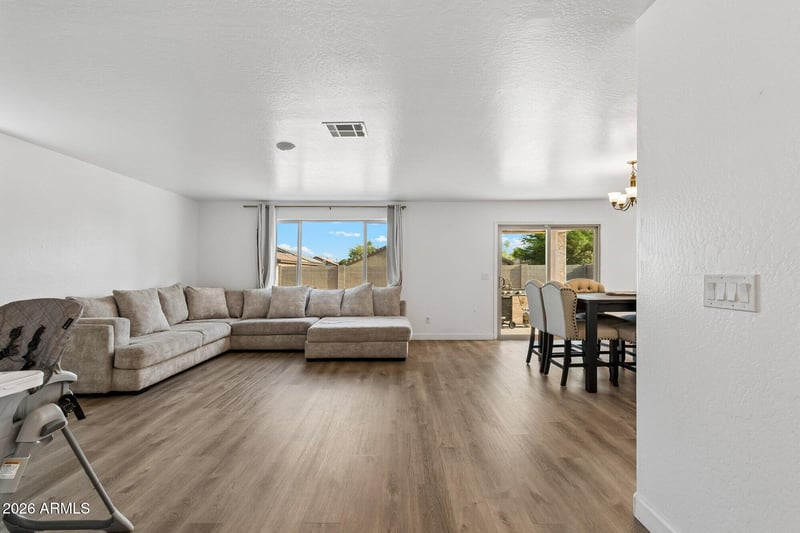 17145 W Straight Arrow Ln, Surprise, AZ 85387