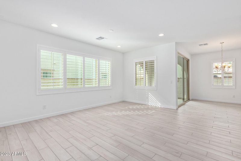 1715 E Stella Ln, Phoenix, AZ 85016