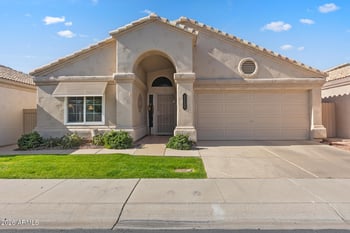 17154 Moccasin Trl, Surprise, AZ 85374