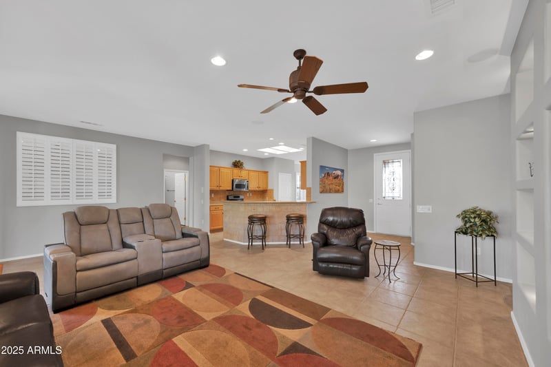 17156 Lachlan Ct, Surprise, AZ 85387