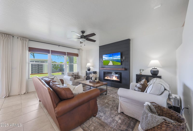 17156 Post Dr, Surprise, AZ 85388