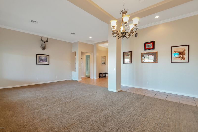 1716 W Magdalena Ln, Phoenix, AZ 85041