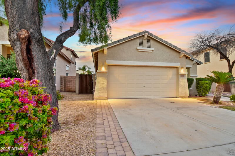 17160 Young St, Surprise, AZ 85388