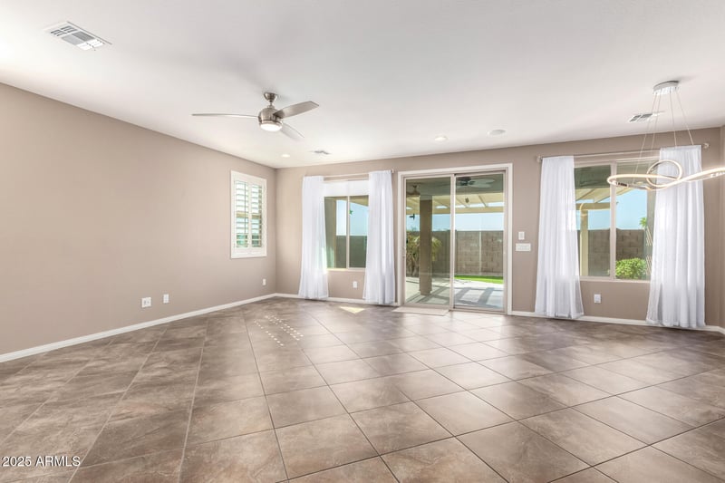 17162 175th Ave, Goodyear, AZ 85338