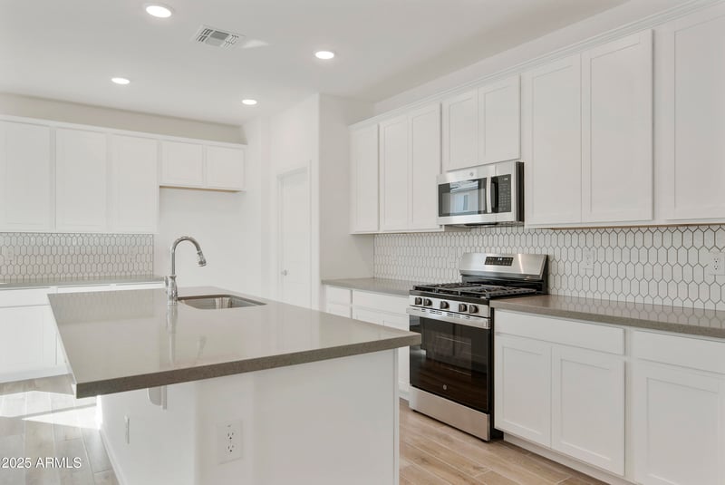 17165 Corrine Dr, Surprise, AZ 85388