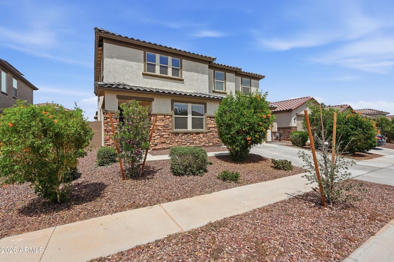 17168 Running Deer Trl, Surprise, AZ 85387