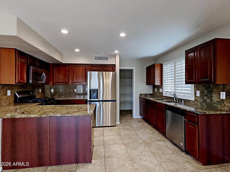 17169 Ironwood St, Surprise, AZ 85388