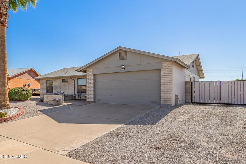 1717 15th Ln, Apache Junction, AZ 85120