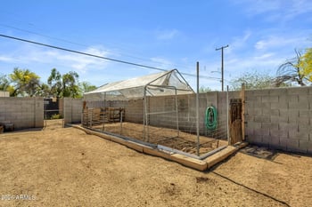 1717 Clarendon Ave, Phoenix, AZ 85015