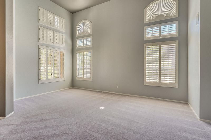1717 E Sheena Dr, Phoenix, AZ 85022