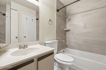 1717 E Union Hills Dr #1096, Phoenix, AZ 85024