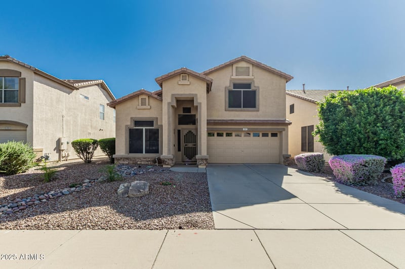 1717 Milky Way, Gilbert, AZ 85295