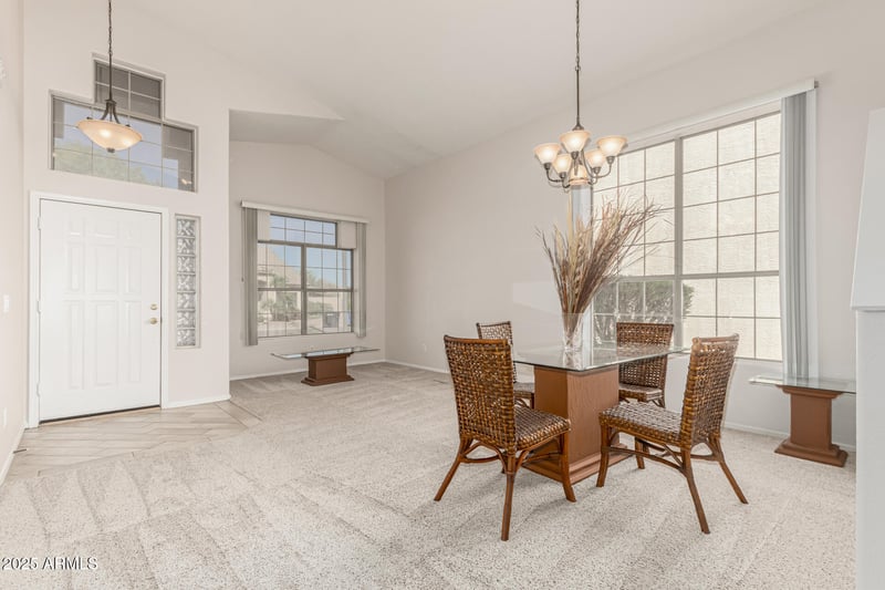 1717 Milky Way, Gilbert, AZ 85295
