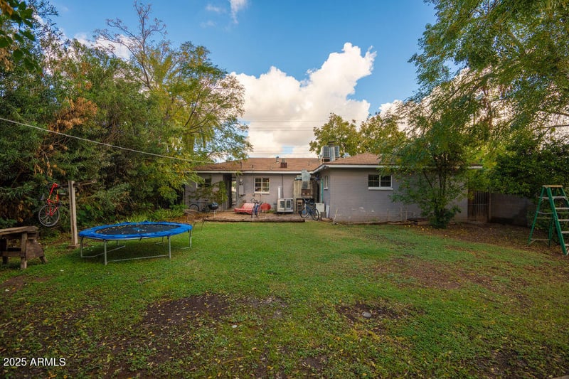 1717 Oak St, Phoenix, AZ 85006