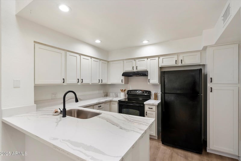 1717 Union Hills Dr #1030, Phoenix, AZ 85024