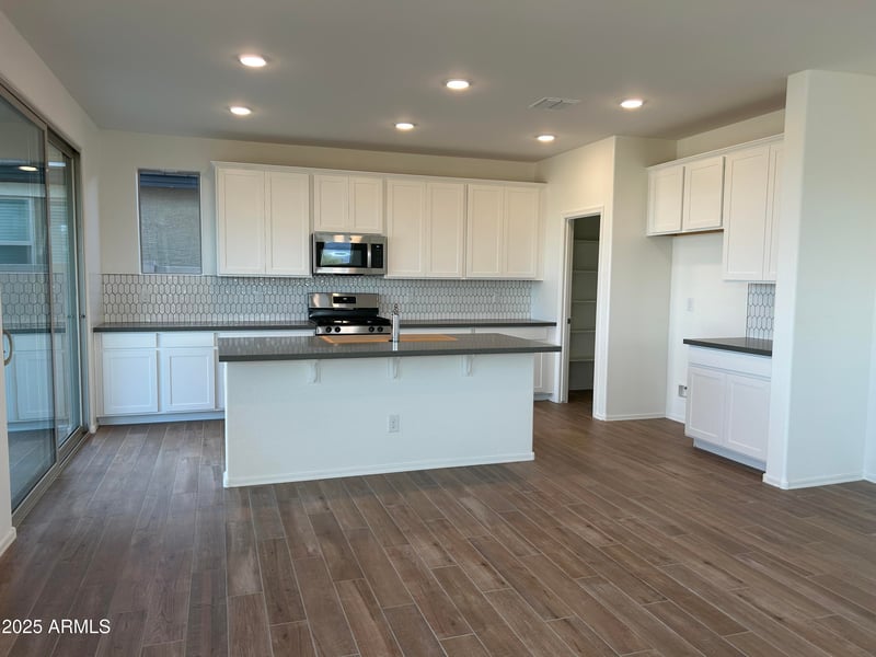 17173 Corrine Dr, Surprise, AZ 85388