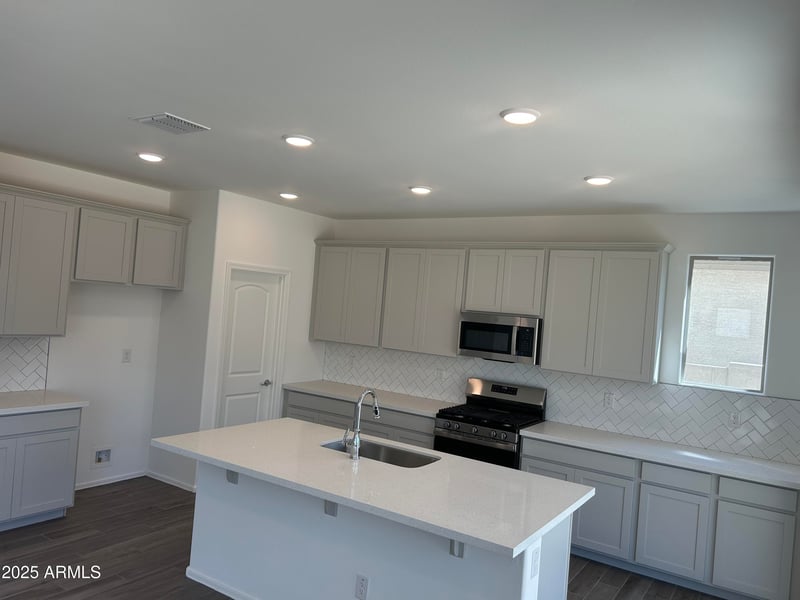 17173 Corrine Dr, Surprise, AZ 85388