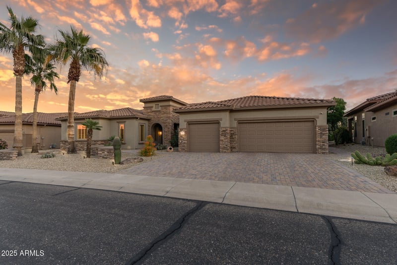17173 Mahogany Way, Surprise, AZ 85387