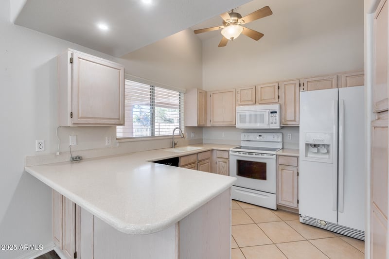 17176 Winding Trl, Surprise, AZ 85374