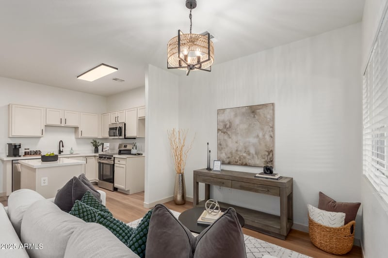 1718 Colter St #111, Phoenix, AZ 85015