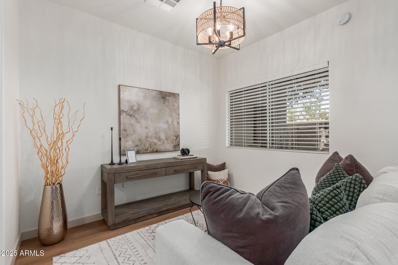 1718 Colter St #111, Phoenix, AZ 85015