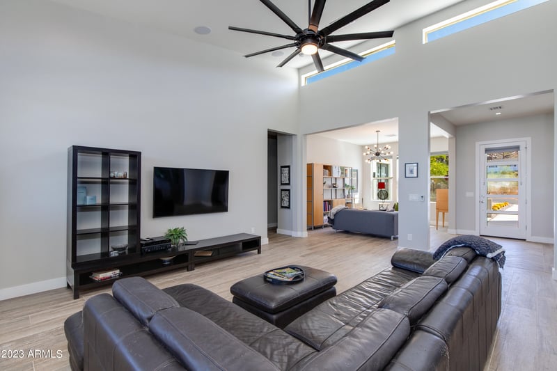 1718 E Beth Dr, Phoenix, AZ 85042
