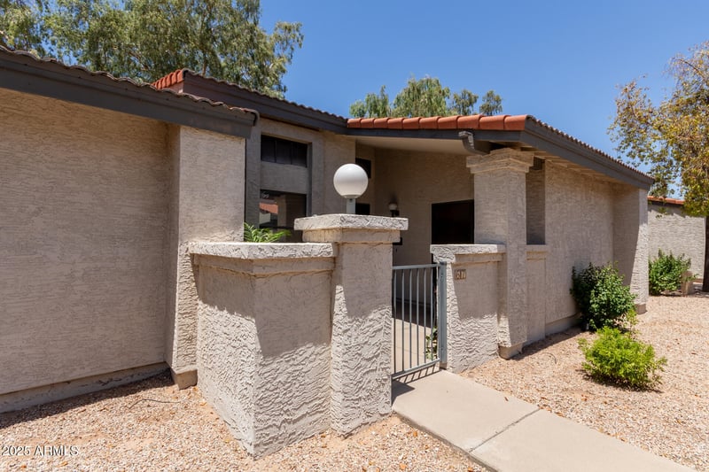 1718 Longmore -- #67, Mesa, AZ 85202