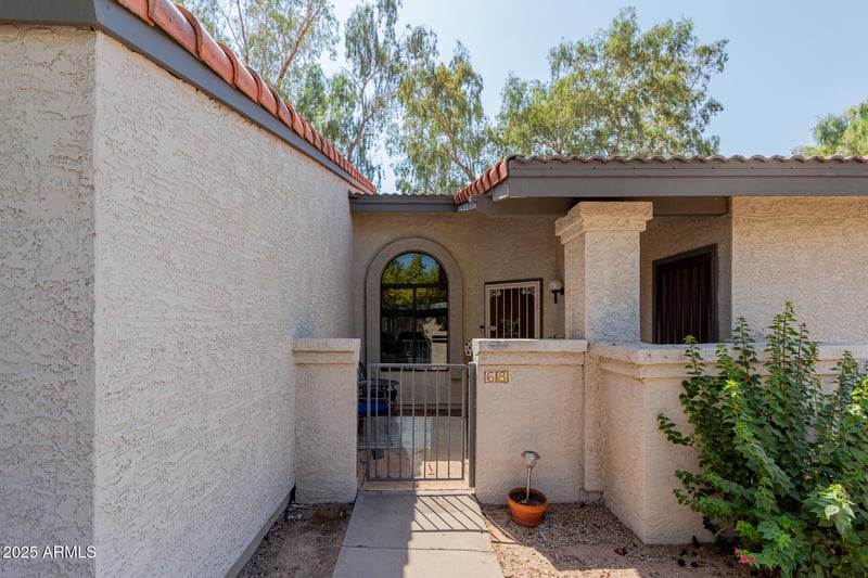 1718 Longmore -- #68, Mesa, AZ 85202