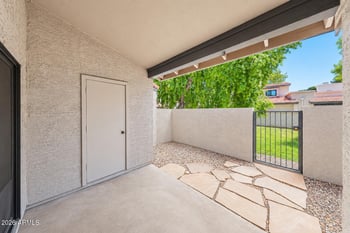 1718 S Longmore St #103, Mesa, AZ 85202