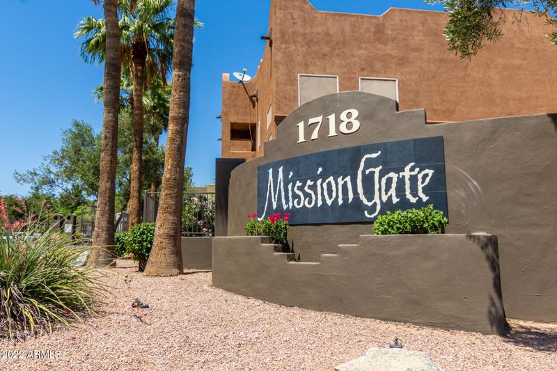 1718 W Colter St #128, Phoenix, AZ 85015