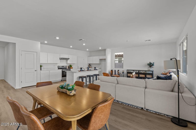 17182 Oberlin Way, Surprise, AZ 85387