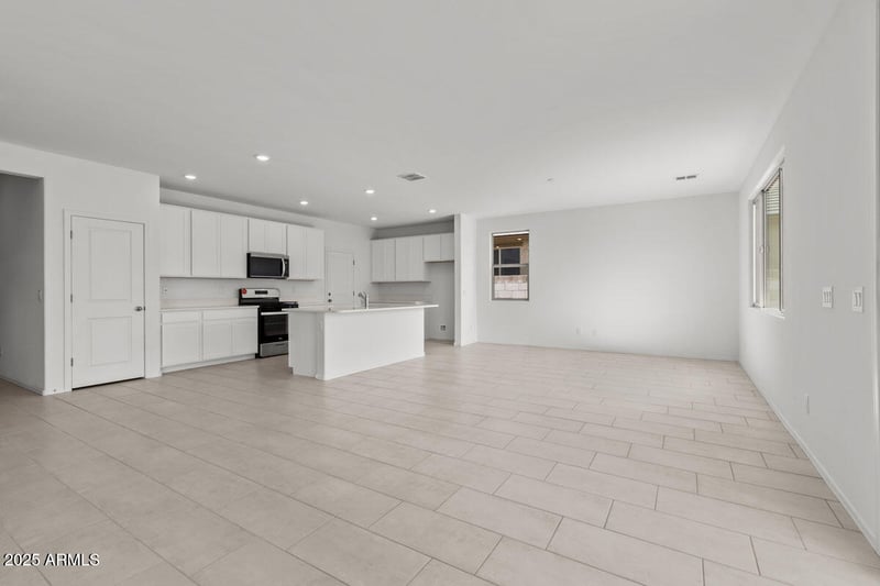 17187 Blue Sky Dr, Surprise, AZ 85387