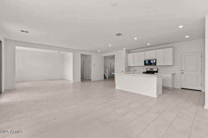 17187 Blue Sky Dr, Surprise, AZ 85387