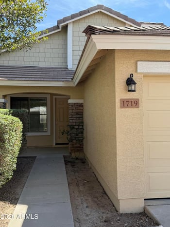 1719 Appaloosa Way, San Tan Valley, AZ 85144