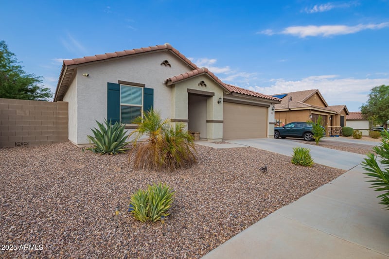 17192 Pinnacle Vista Dr, Surprise, AZ 85387
