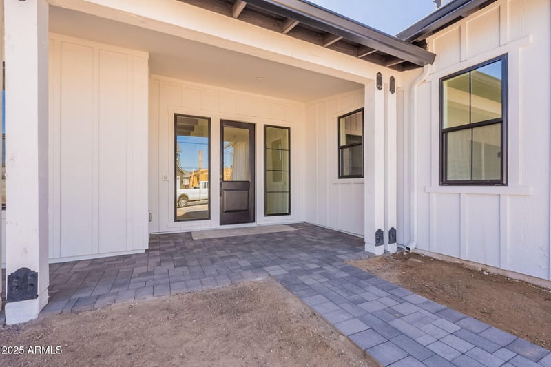 17193 Montpelier St, Surprise, AZ 85388
