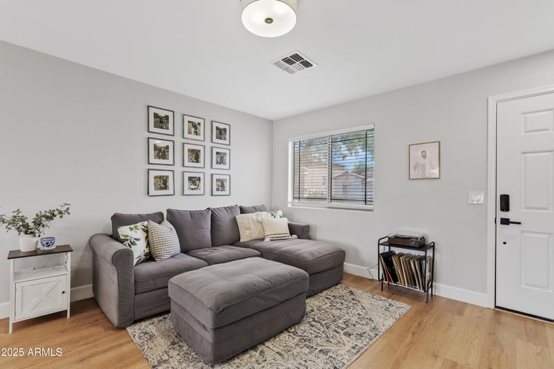 1720 Dust Devil Dr, San Tan Valley, AZ 85143