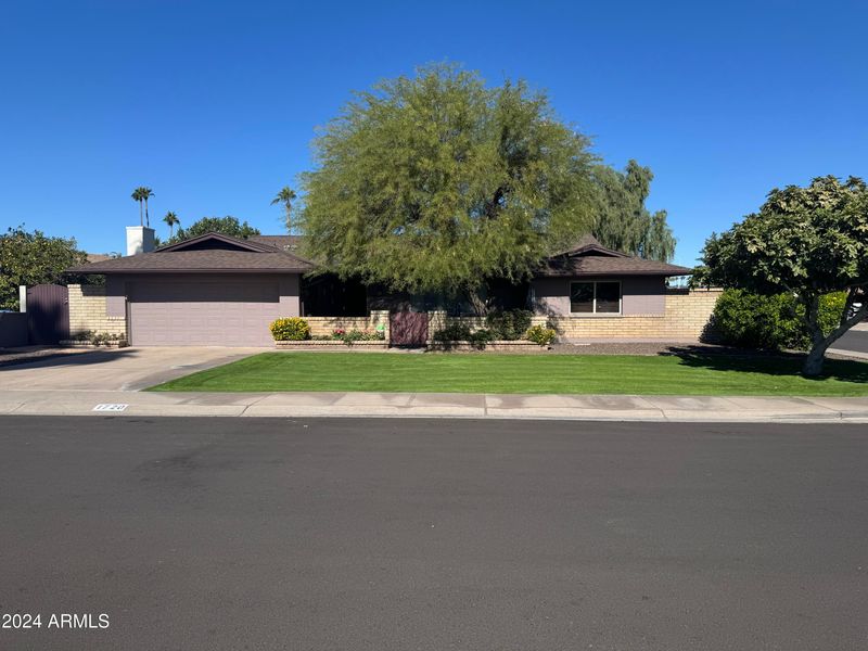1720 E La Donna Ln, Tempe, AZ 85283
