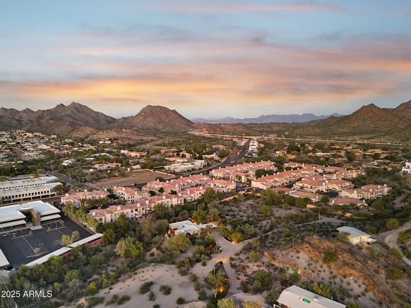 1720 Pleasant Dr #-, Phoenix, AZ 85020