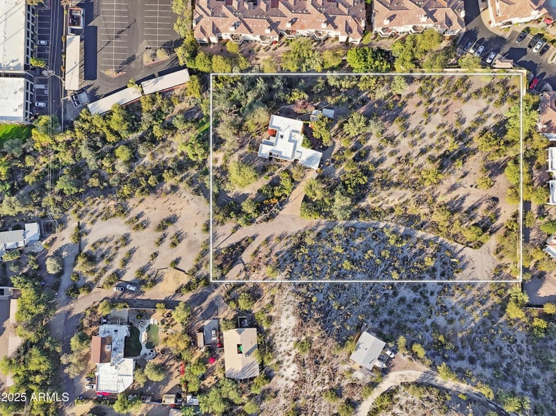 1720 Pleasant Dr #-, Phoenix, AZ 85020