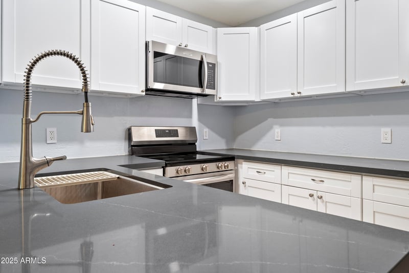 1720 Thunderbird Rd #1051, Phoenix, AZ 85022