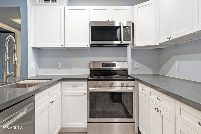 1720 Thunderbird Rd #1051, Phoenix, AZ 85022